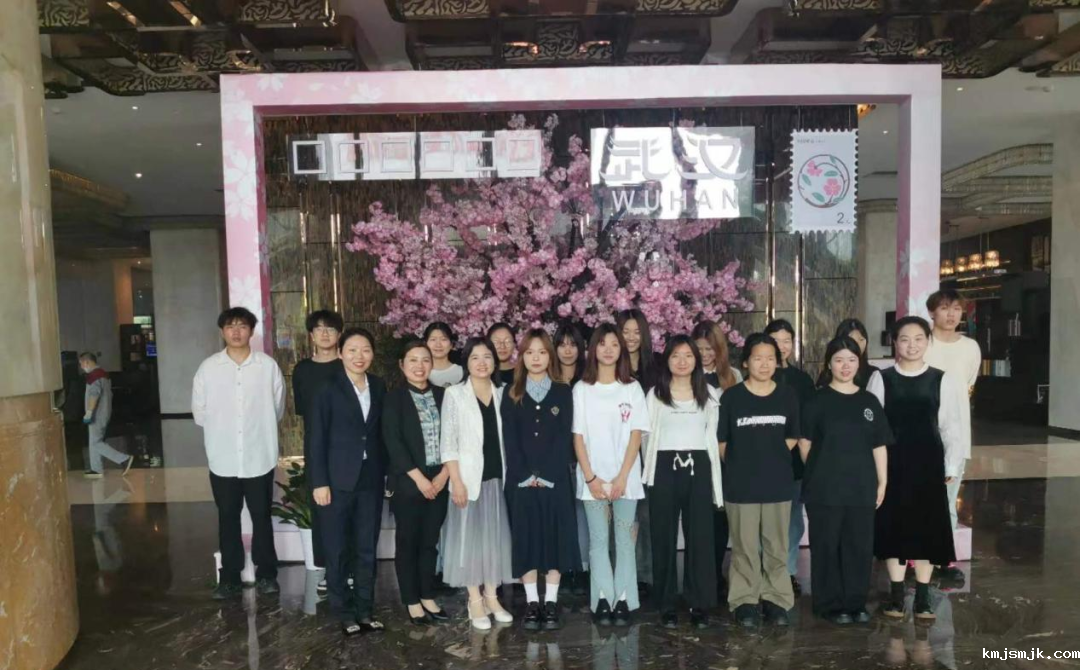 校企合作开新局，知行合一促提升 —大健康学院学生赴校外实训基地开展专业认知实习实践教学活动
